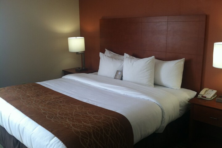 Room 12 of 27