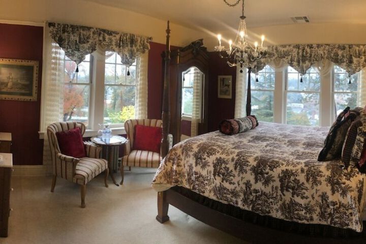 The Inn on Knowles Hill