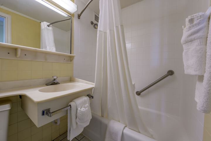 Inn at Lebanon - Hershey & Manheim area
