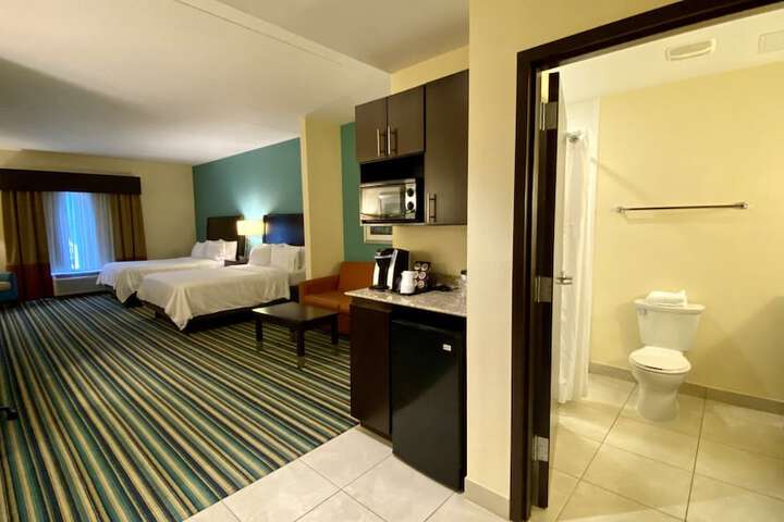 Room 30 of 62