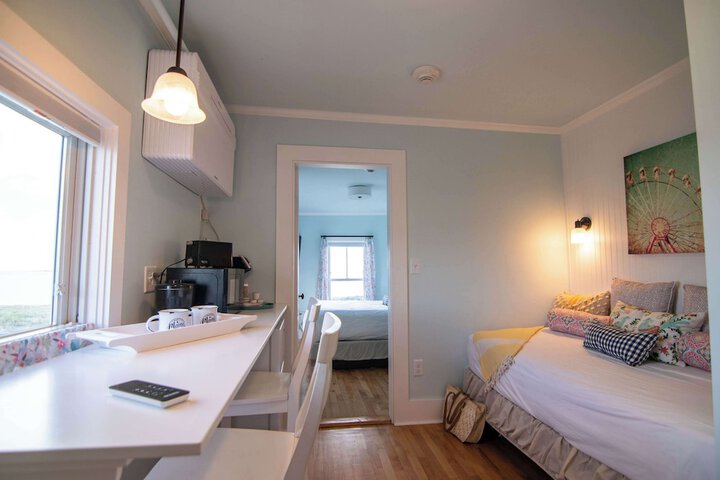 Ocean House Hotel & Motel