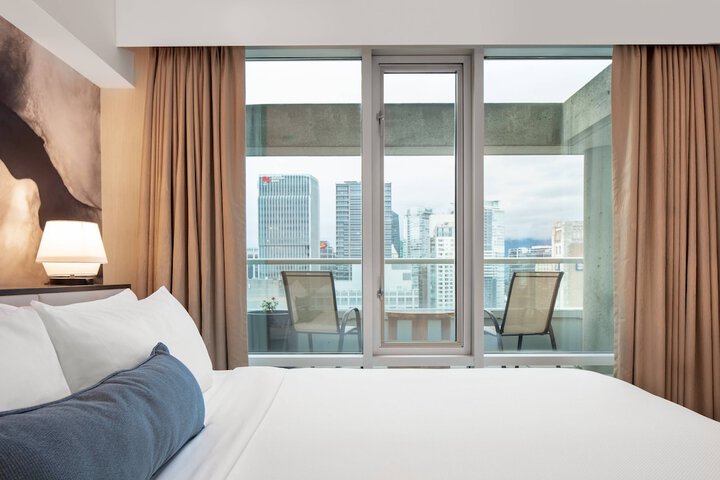 Delta Hotels by Marriott Vancouver Downtown Suites - Downtown Vancouver