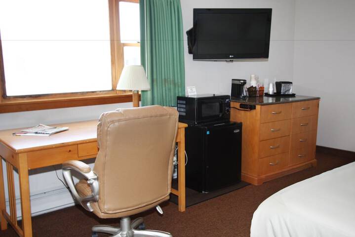 Room 5 of 15