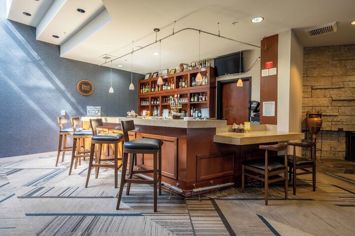 Four Points by Sheraton Ventura Harbor Resort