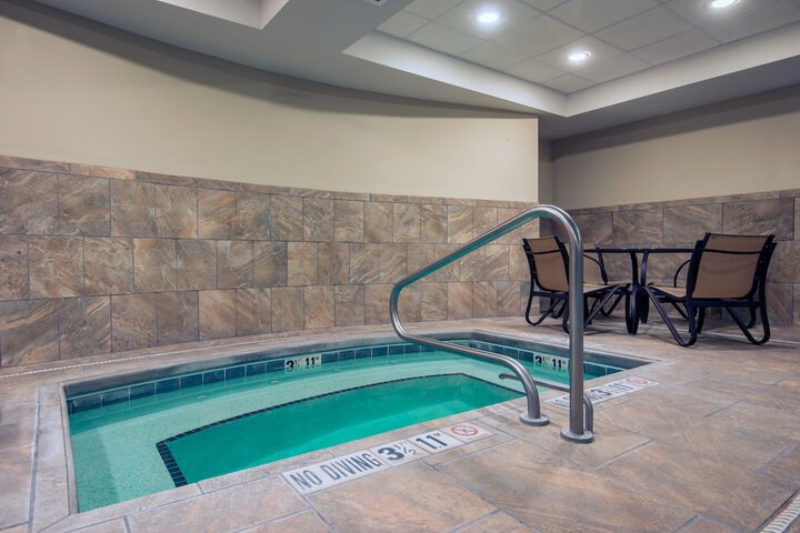 Pool 6 of 26