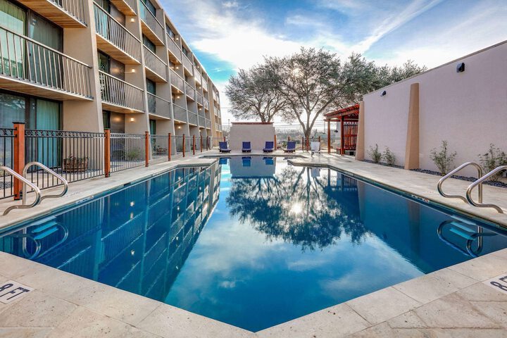 Pool 8 of 45