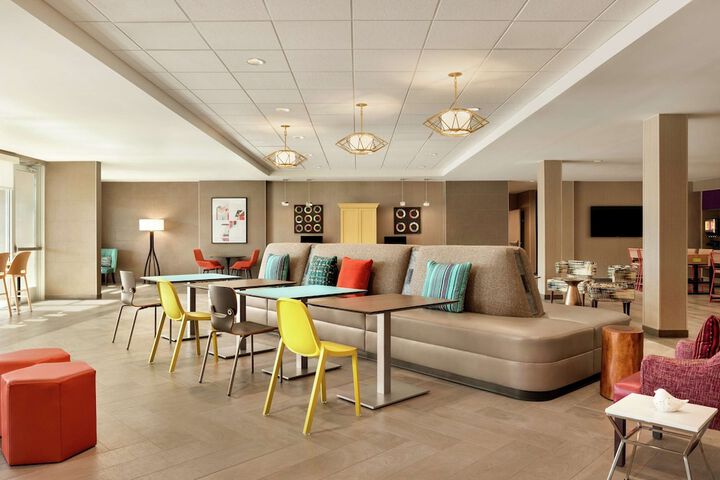 Hotel Interior 7 of 34