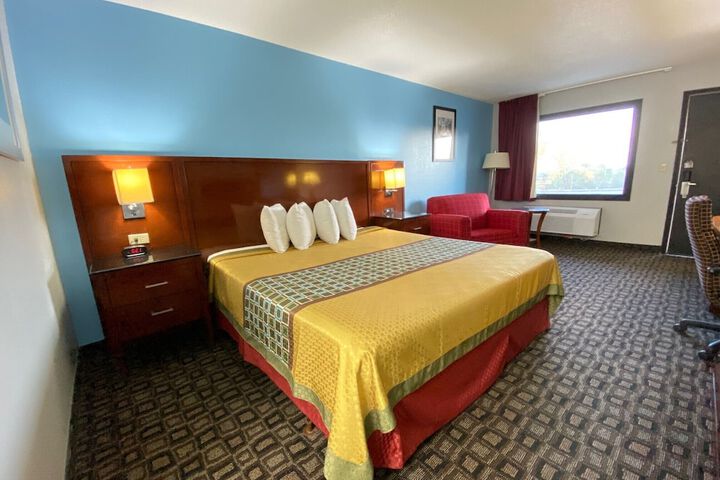 Room 17 of 35
