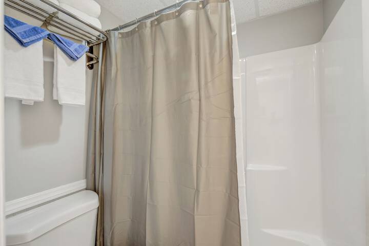 Room 145 of 334
