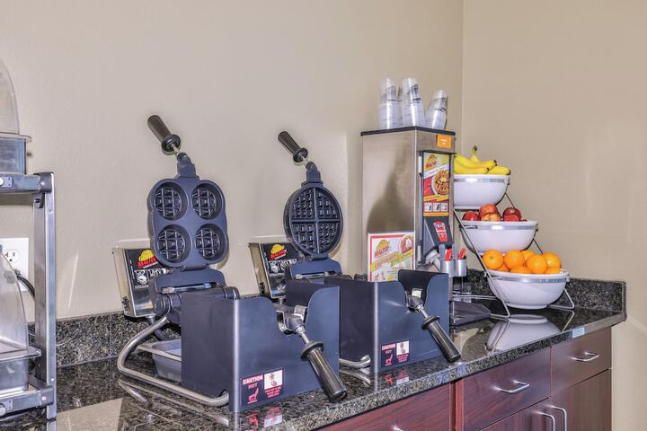 Cobblestone Hotel & Suites - Monte Vista