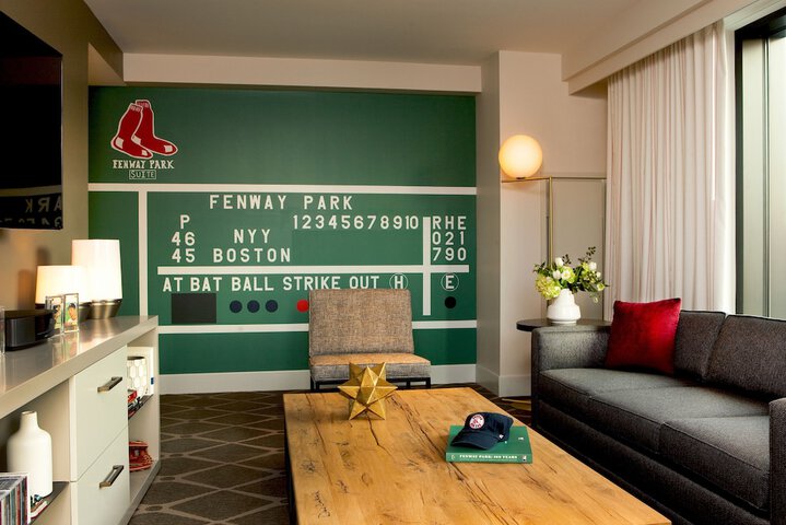 Room 17 of 43