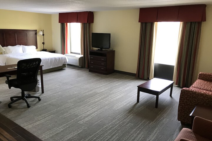 Hampton Inn & Suites Lamar