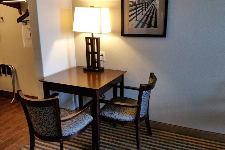 Room 13 of 30