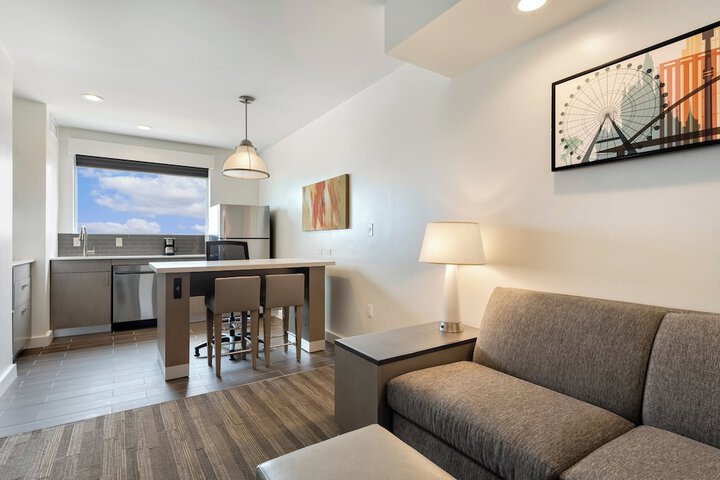 Room 18 of 37