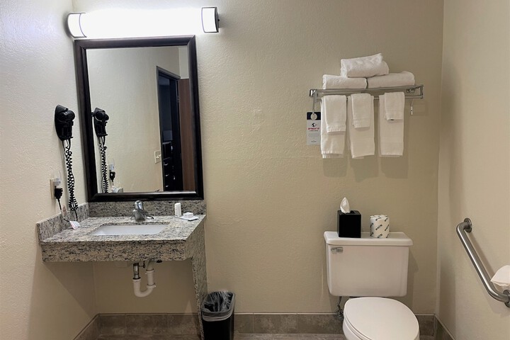 Room 31 of 47