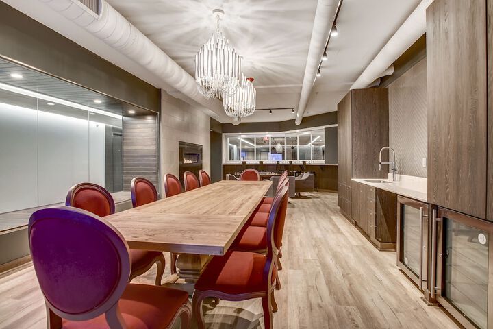 Business Center 69 of 83