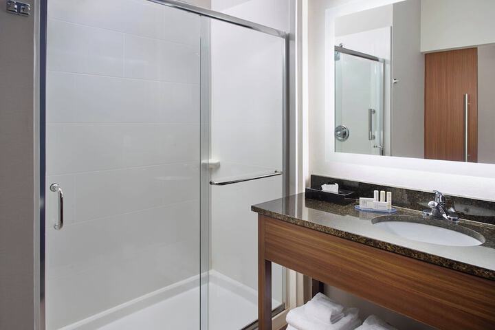 Fairfield Inn & Suites by Marriott Asheville Airport / Fletcher