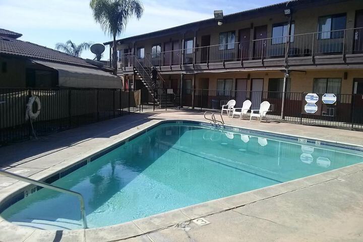 Pool 9 of 40
