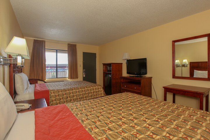 Room 11 of 31