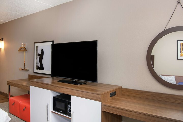 Room 18 of 52