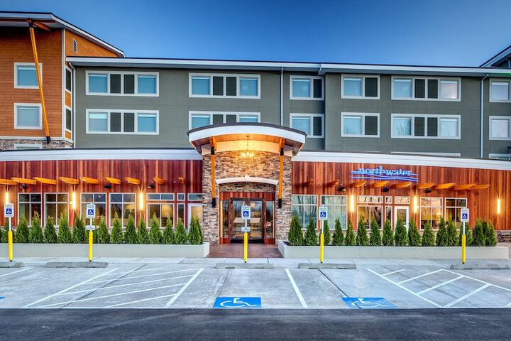 Holiday Inn & Suites Bellingham by IHG