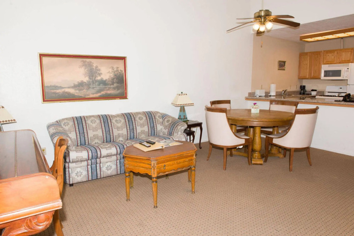 SUNNYVALE GARDEN SUITES HOTEL 29 PALMS A