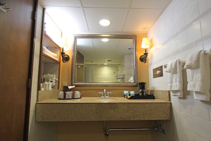 Room 19 of 69