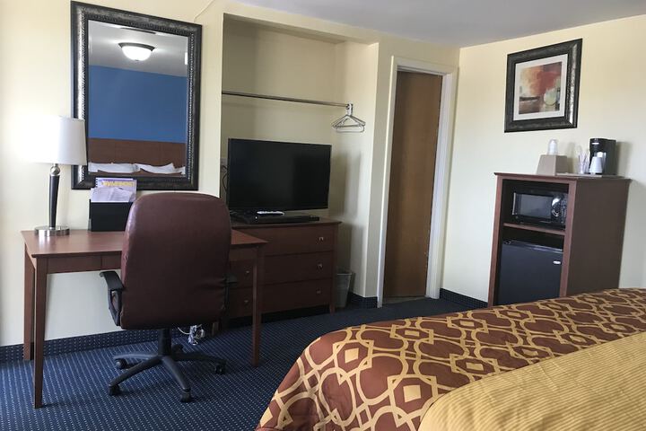 Room 18 of 43