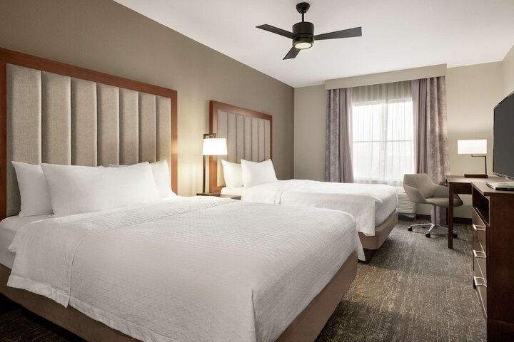 Room 12 of 27