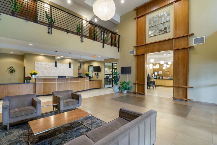 Best Western Plus Lacey Inn & Suites