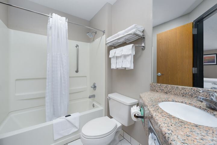 Room 8 of 20