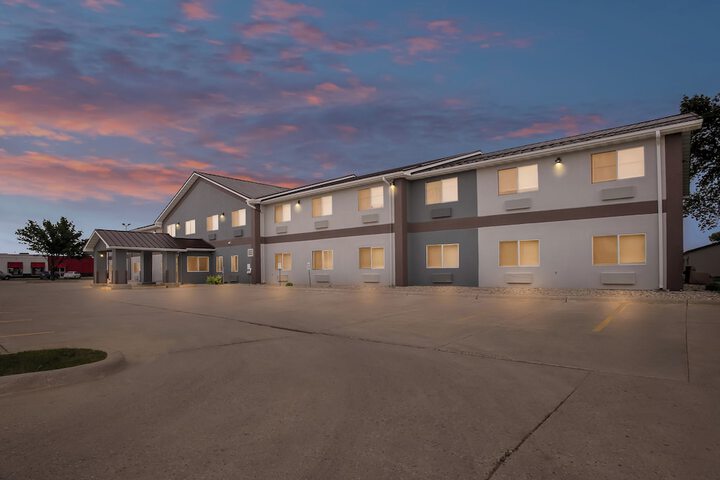 Quality Inn Brookings - University