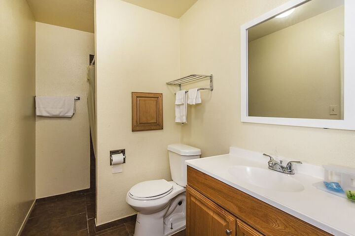 Room 8 of 15