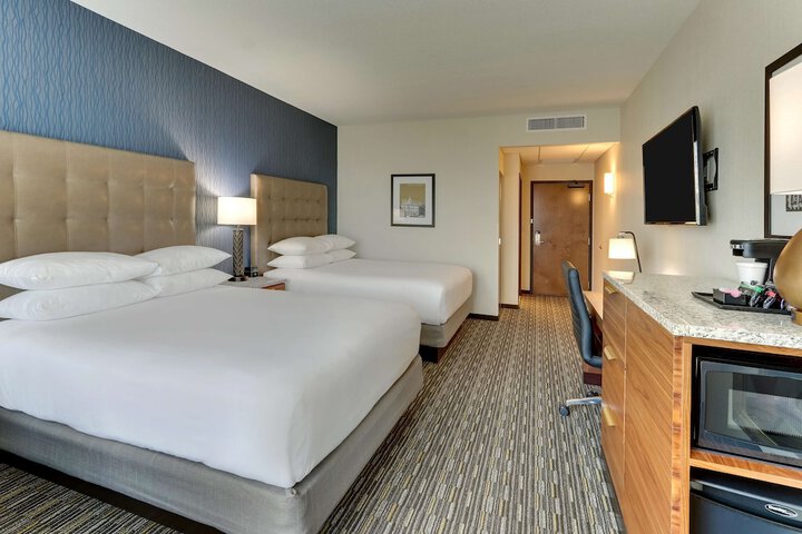 Room 54 of 83