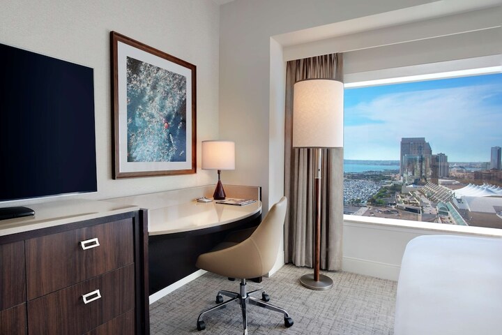 Room 56 of 175