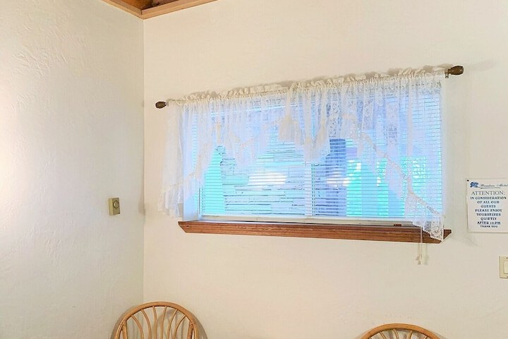 Room 32 of 135
