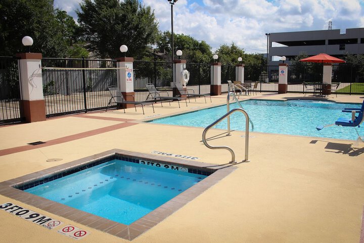 Pool 2 of 23