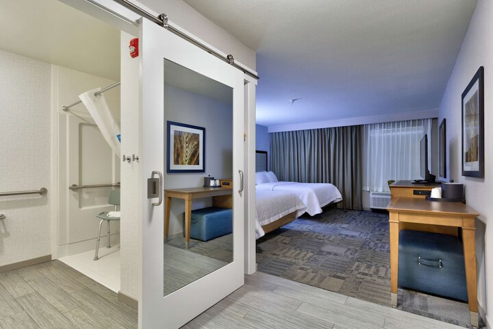 Hampton Inn Salina