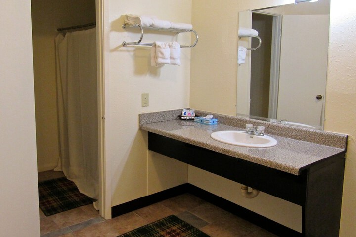 Room 12 of 31