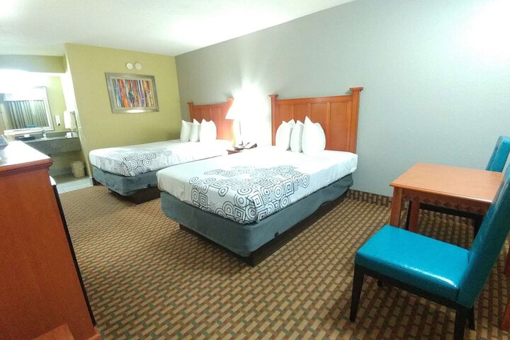 Room 26 of 32