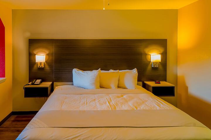 Room 22 of 49