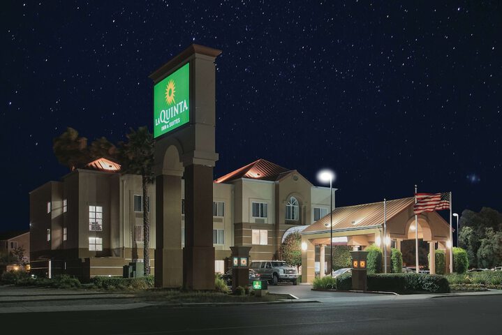 Hotel 2 of 27