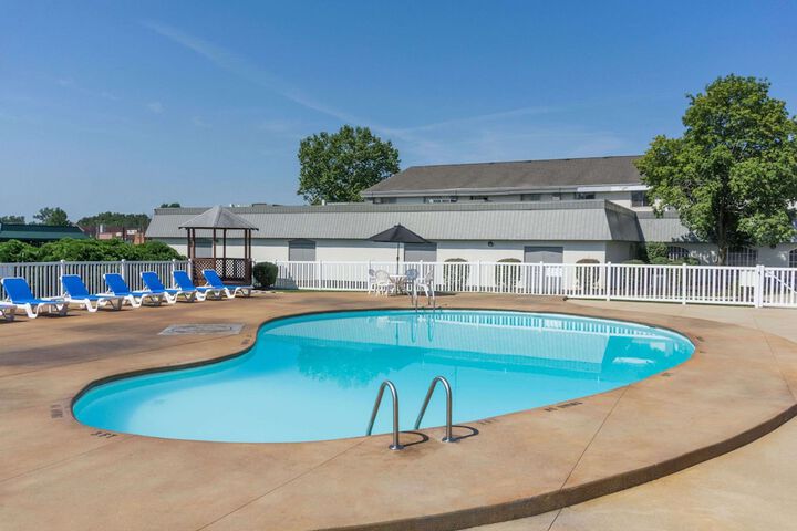 Pool 2 of 27
