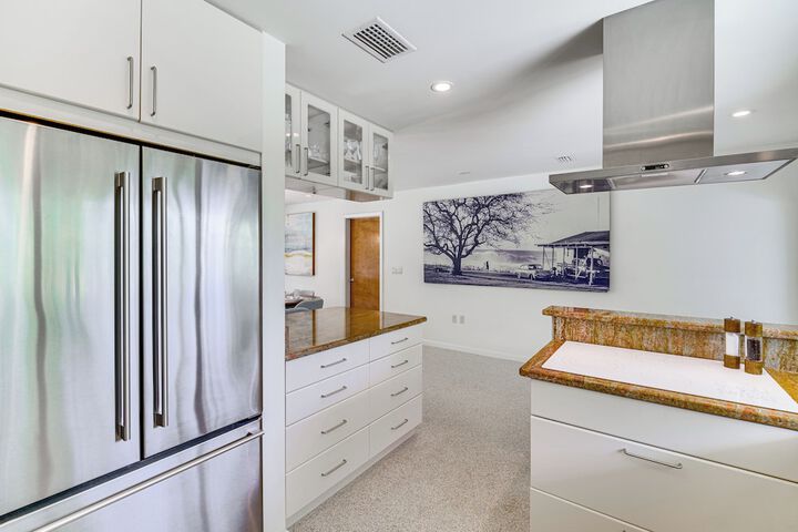 Private Oasis w / Pool: Walk to Melbourne Beach!