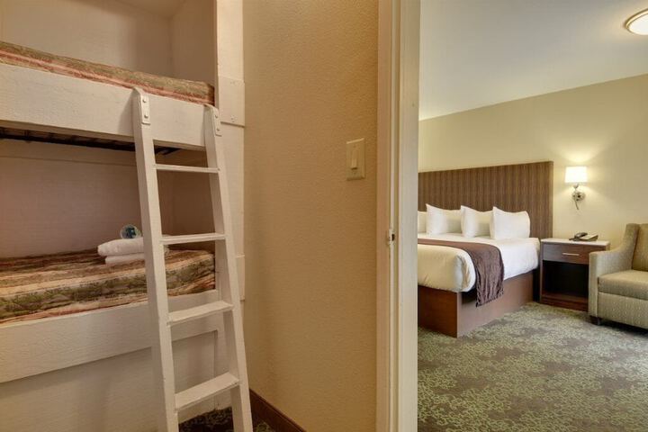 Room 20 of 32