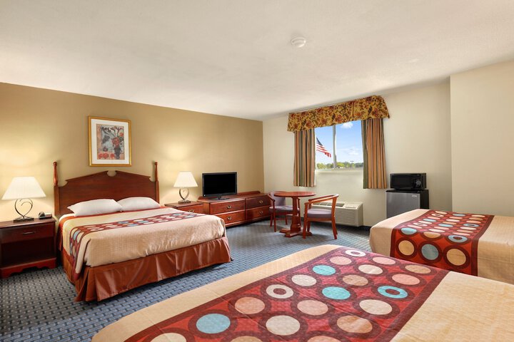 Room 8 of 21