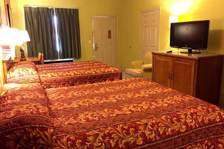 Room 11 of 20