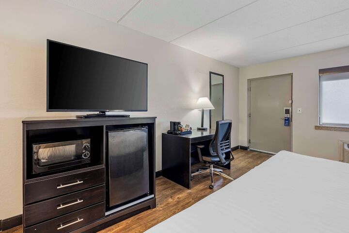 Best Western Shelbyville Inn and Suites Celebration Inn