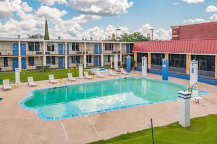Executive Thibodaux New Orleans Hotel