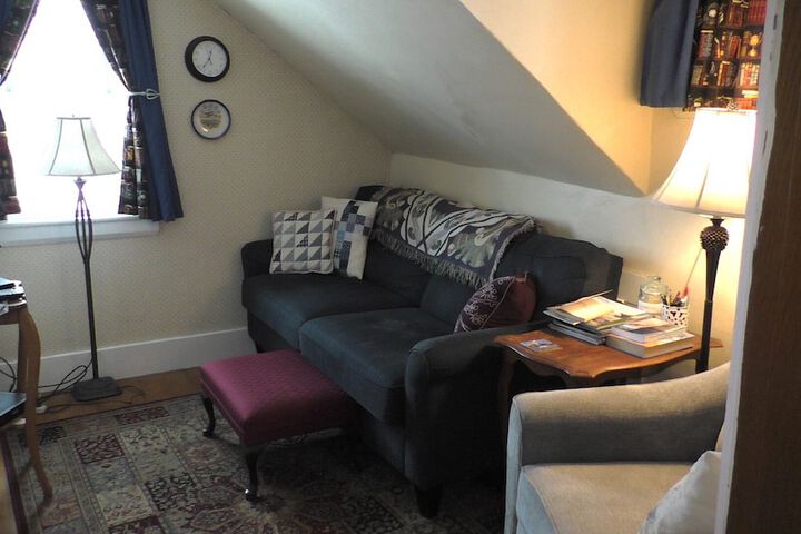 Old Iron Inn Bed and Breakfast